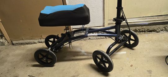 Knee scooter