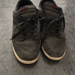 nikes size 10