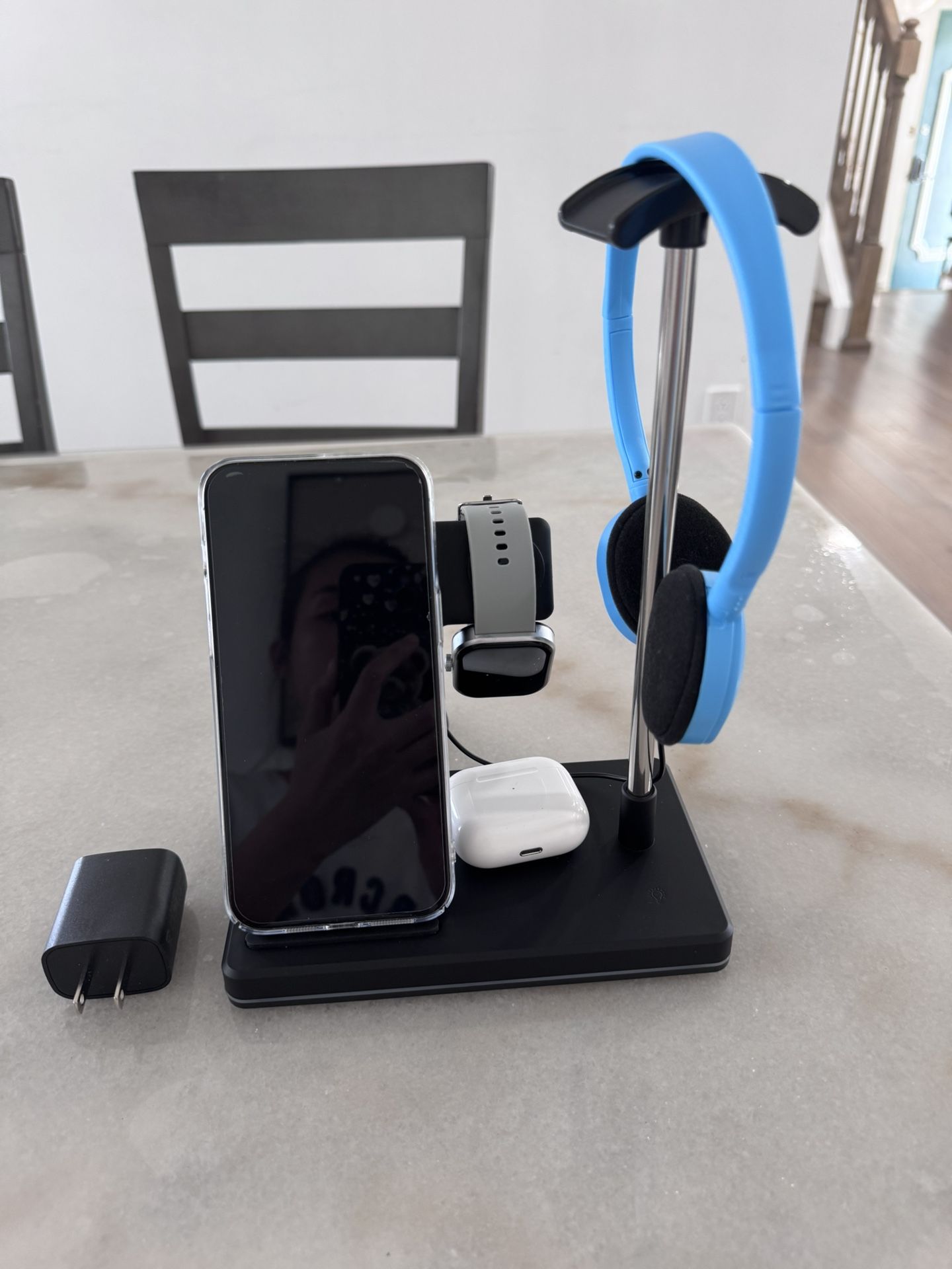 Four-in-One Wireless Charger(brand new in box)