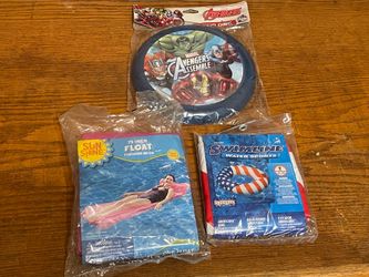 1 Frisbee & 2 Pool Floats