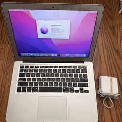 2017 MacBook Air 13”/8GB RAM/256GB SSD/Good Battery/Fully Functional
