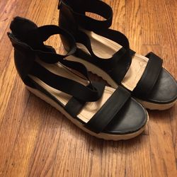 Black Platform Sandals 
