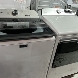 Maytag Washer And Dryer SetIn White With Warranty