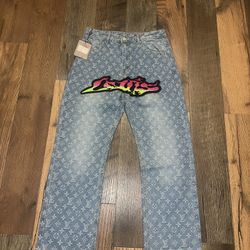 LV JEANS 