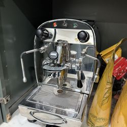 Royal Reale Professional Espresso Machine 