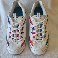 Women Sketchers D'lites White Leather Sneakers Size 9 wide width 