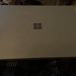 Surface Book 3 - 238gb i7