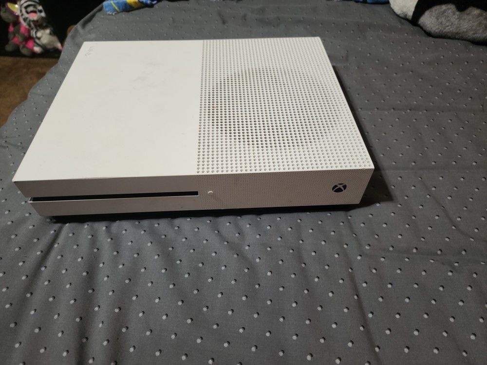 Xbox One S