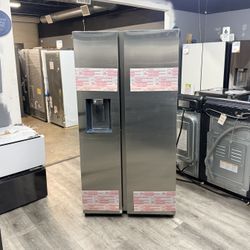 😍SAMSUNG STAINLESS STEEL REFRIGERATOR WITH ICE MAKER AND WATER DISPENSER😍