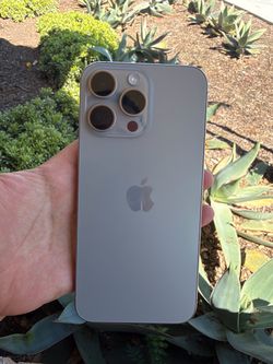 iPhone 15 Pro Max Unlocked