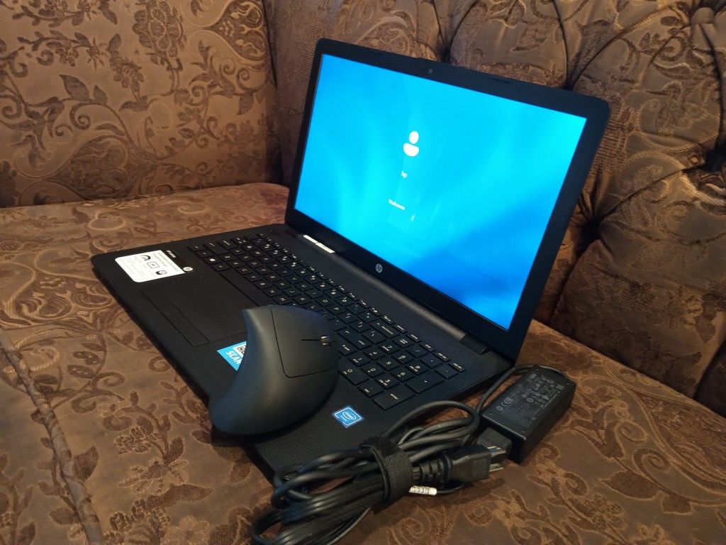 Laptop HP-15-bs212wm-8gb Ram -160gb HD SSD Solid