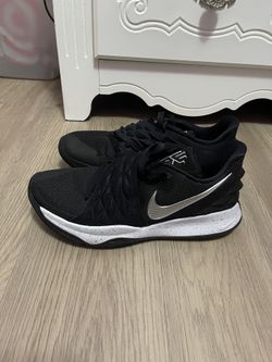 Kyrie Low Ep Size 9.5 Black Metallic