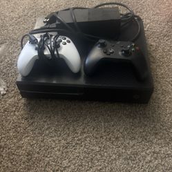 X Box One  With Games Or Without 