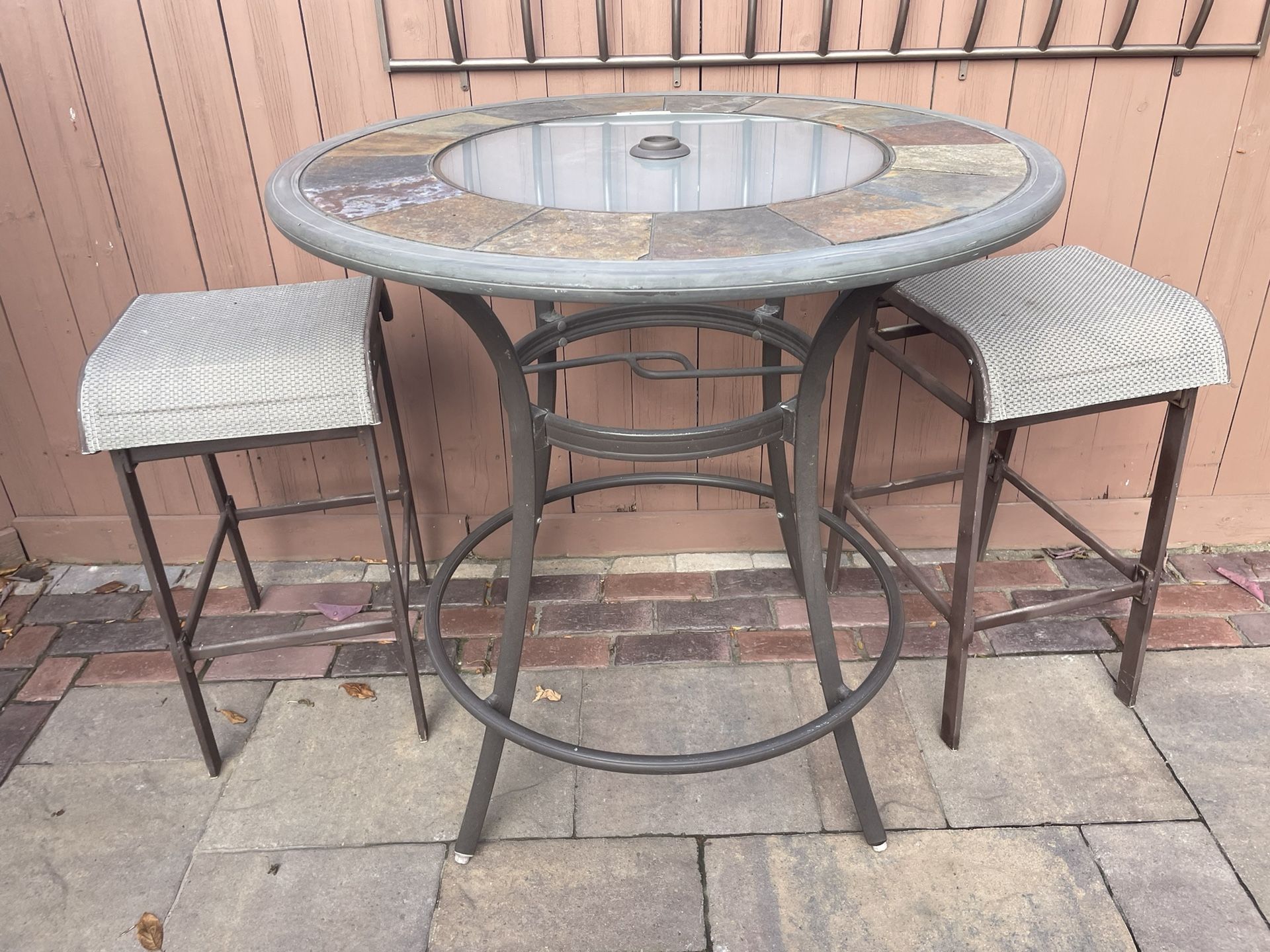 3 PC Patio Deck Set - Slate Top Pub Patio table & 2 Barstools ๐ extra