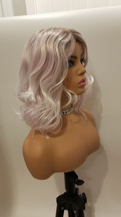 Short Pink Wavy Wig