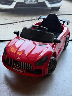 Ride on red mercedes-Benz AMG GTR ride on kid car
