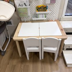 Flisat Children’s Table 