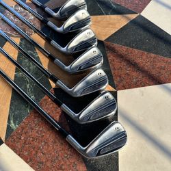 Golf Clubs (Taylormade P790)