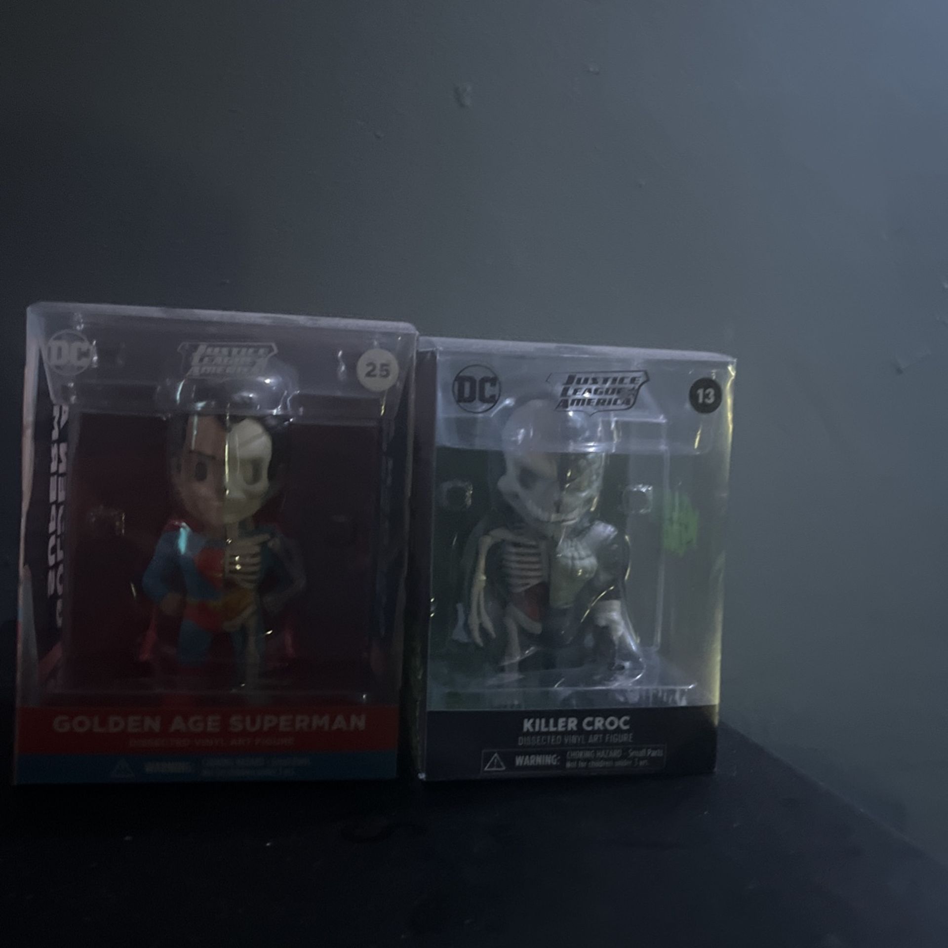 xxray”vinyl action figure by mighty jaxx x dc comics