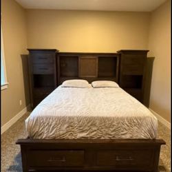 Queen Bedroom Set
