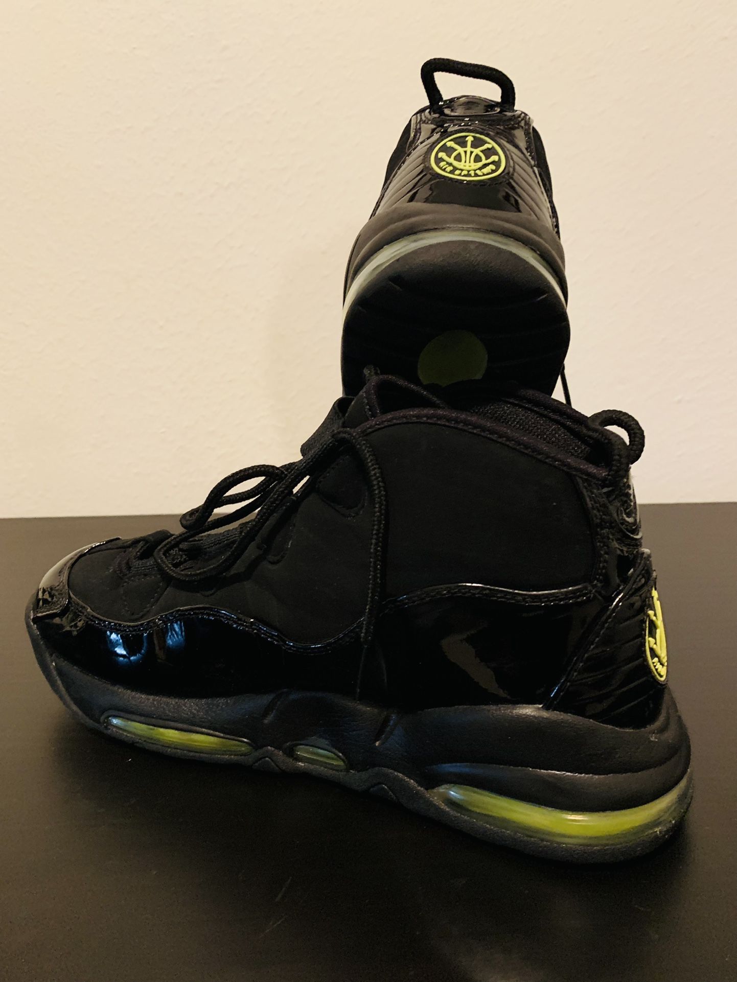 Nike Mens Air Max Uptempo '95 Shoes Black/Volt Size 15.0