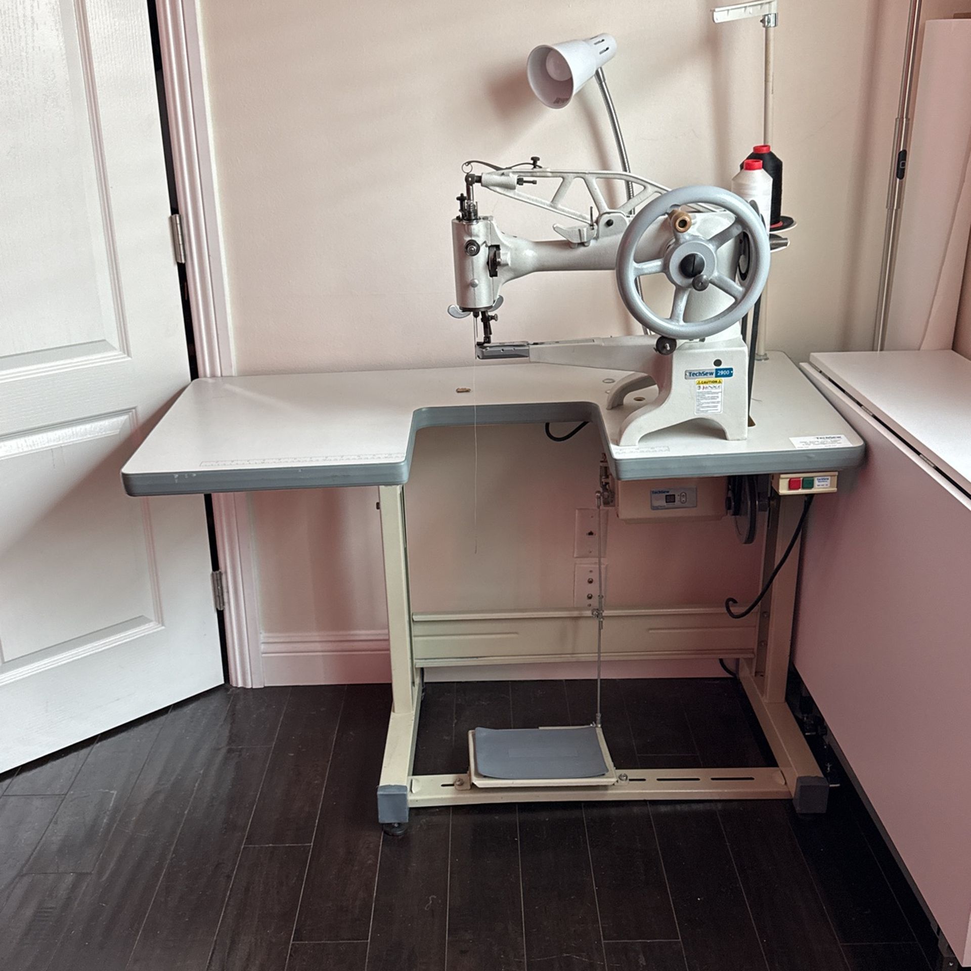 TecSew 2900L Sewing Machine