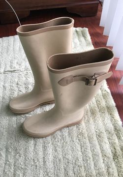 Raining ☔️ boot