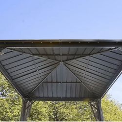 Brand New Gazebo 10x10
