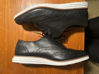 Cole Haan Black Leather Oxford Sneakers size: 8