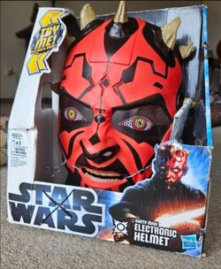 2011 HASBRO STAR WARS DARTH MAUL ELECTRONIC  TALKING MASK/HALLOWEEN