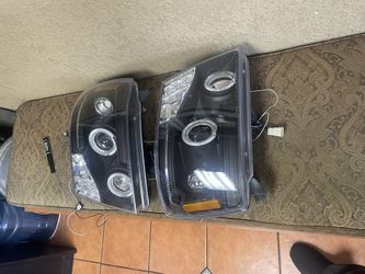 14 - 19 Chevy Suburban Headlight Assy.