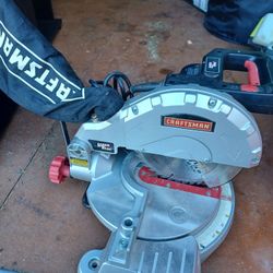 Table saw.