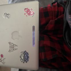 Mac Book 14 Inch 