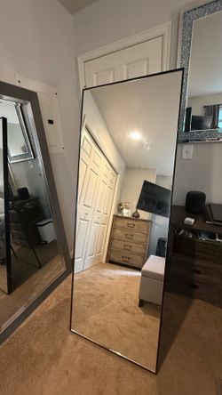 Modern Full-Length Black Floor Mirror 23.5" x 65.5" – Freestanding or Leaning – Excellent Condition