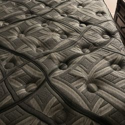 King Size Pillow Top