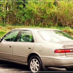 1999 Toyota Camry Elegance in Motion
