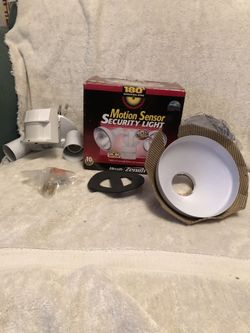 Heath Zenith SL-5212-WH-A Motion Sensor Light Control Motion Detection New