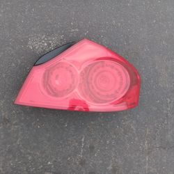 Infiniti G37 Taillight 