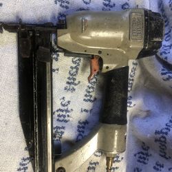 PORTER Cable Nail Gun 