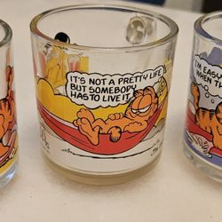 Vintage Garfield Mugs 