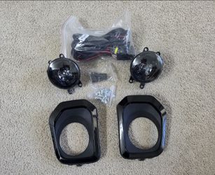 2016 to 2023 Toyota Tacoma Fog Lights (NEW)