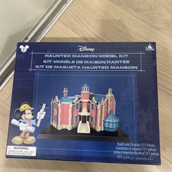 Disney The Haunted Mansion Model Kit 