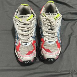 Balenciaga runners