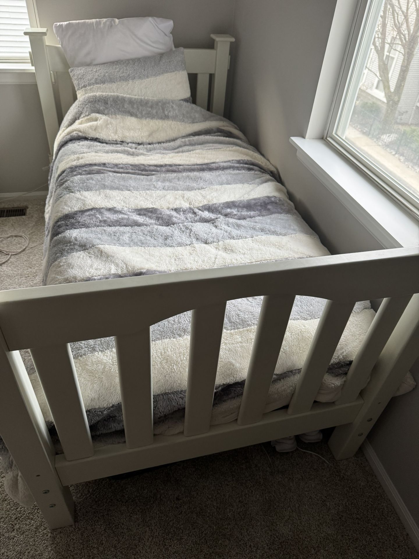 Pottery Barn Twin Bed