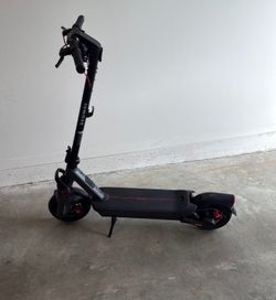 Ninebot G3 Max E scooter