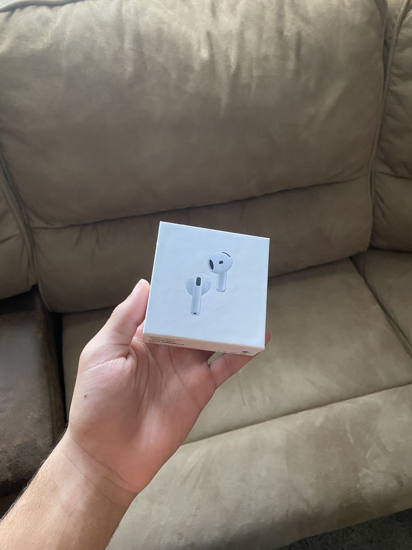 Apple AirPod Generation 4 with MagSafe