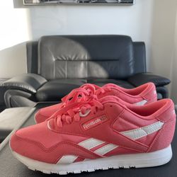 Reebok Classic Pink Bright Rose/White Tennis Shoes CN 74444 | Women 8
