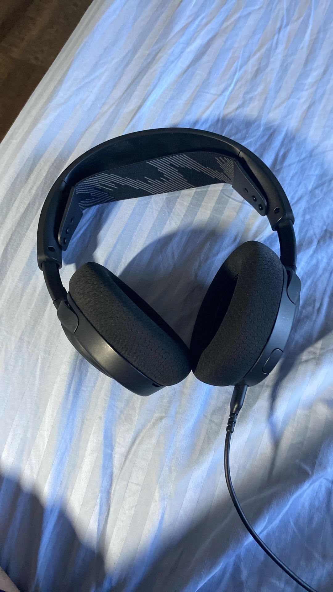 Steel Series Arctic Nova 1 Wired Gaming Headset With Retractable Mic