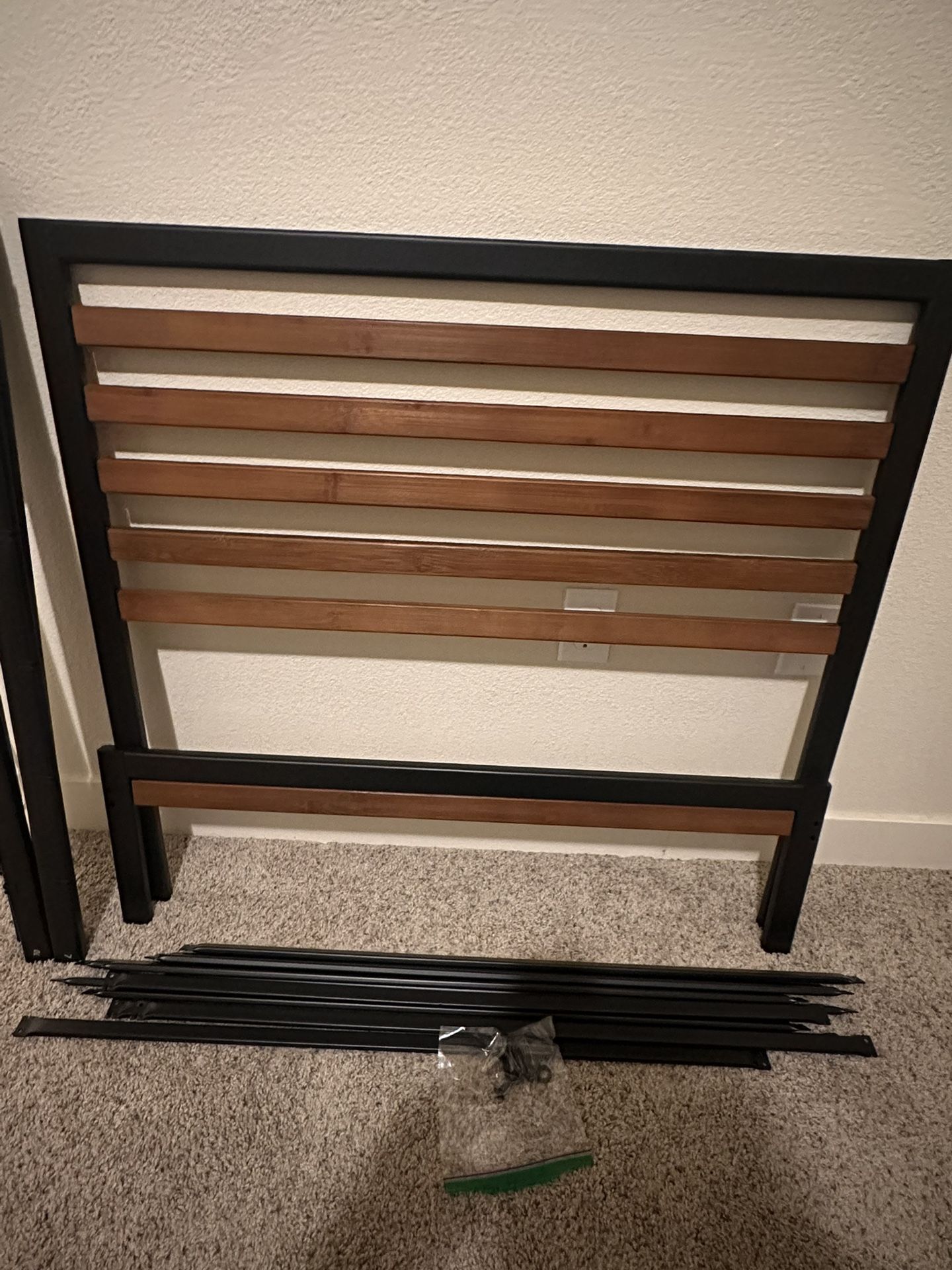 Zinus Kai Bed Frame - Twin