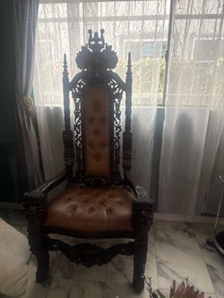 queen chair